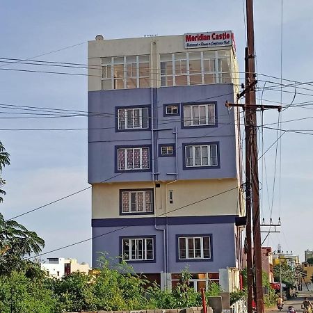 Meridian Castle Hotel Puducherry Zewnętrze zdjęcie