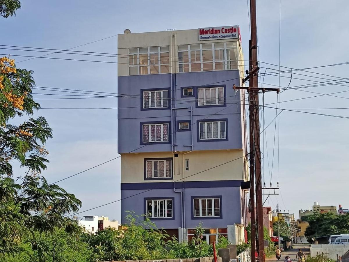 Meridian Castle Hotel Puducherry Zewnętrze zdjęcie