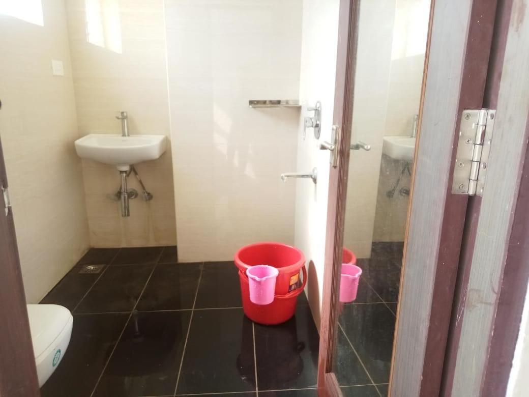 Meridian Castle Hotel Puducherry Zewnętrze zdjęcie