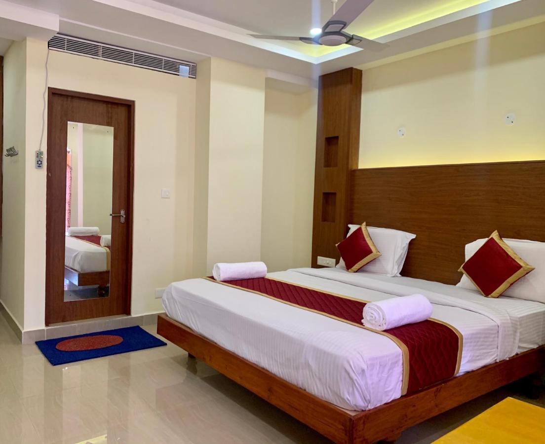 Meridian Castle Hotel Puducherry Zewnętrze zdjęcie