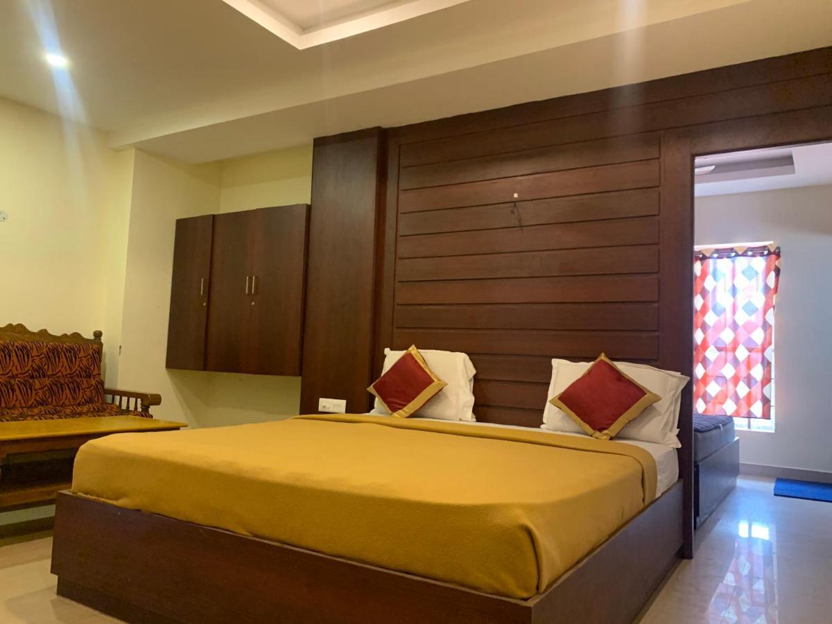 Meridian Castle Hotel Puducherry Zewnętrze zdjęcie